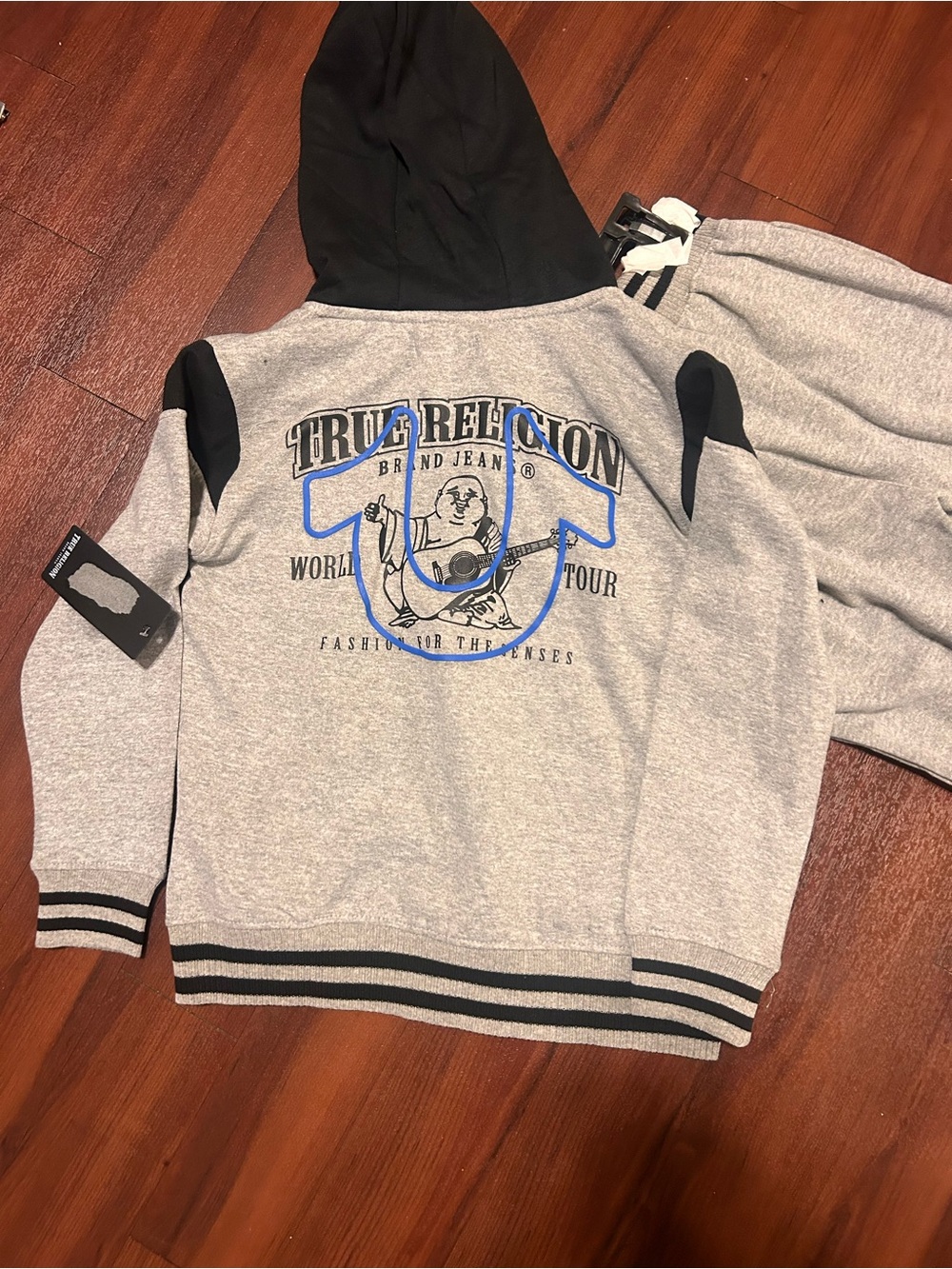 🩶 Boys 2pc Gray True ReligionSweat Size Medium (10)